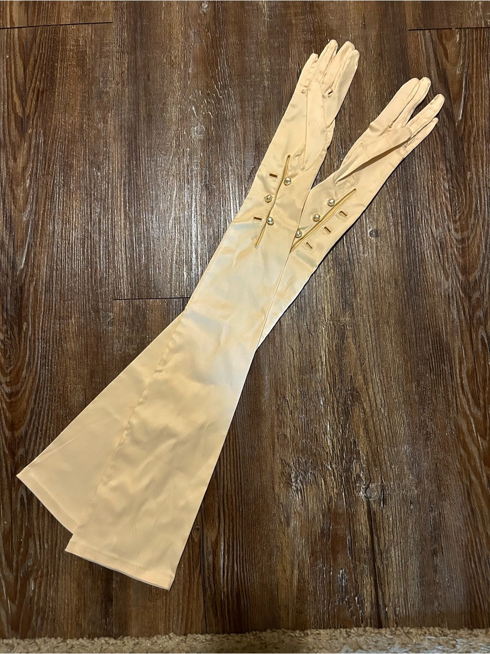 Vintage Kay Gloves Cream Colored Opera Length Gloves Size S